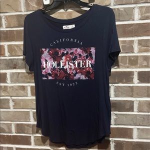 Hollister T-Shirt